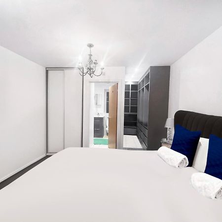 Private Rooms At Oxley Comfy House - Milton Keynes - Near M1 J14 Broughton  Exterior foto